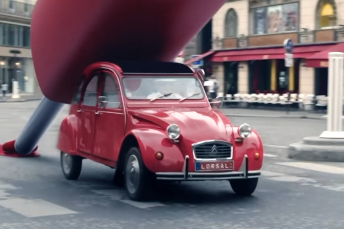 L Real Pinta Paris De Vermelho Em Nova Campanha