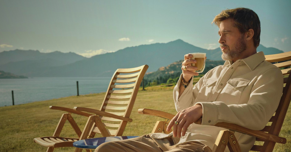 “É perfetto”: Brad Pitt pratica italiano em nova campanha da De’Longhi