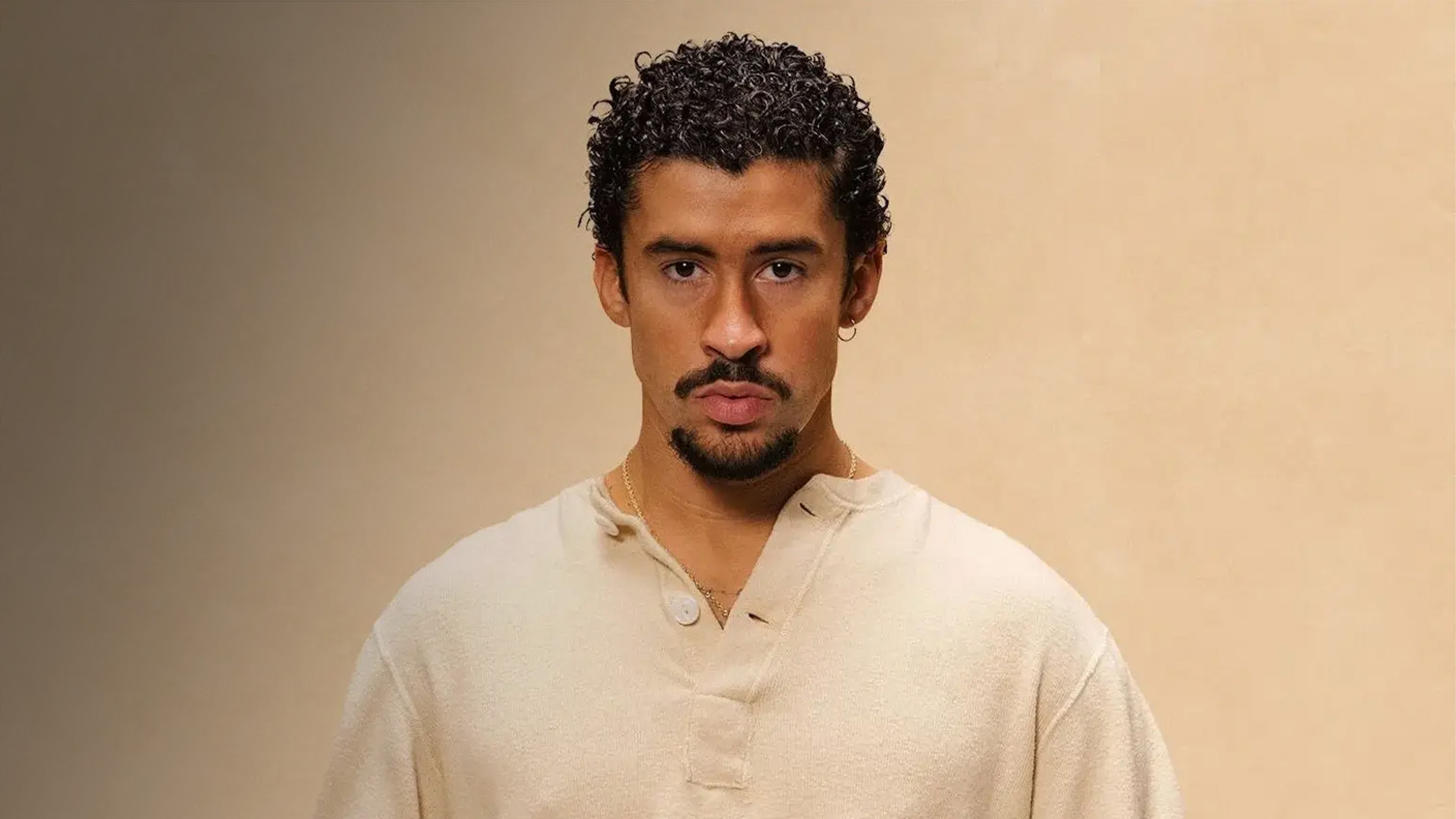 Bad Bunny destrona Taylor Swift como artista mais ouvido no Spotify em 2025