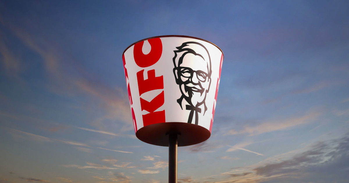 KFC dá protagonismo ao icónico balde de frango frito em nova identidade global