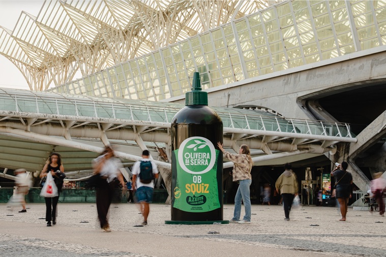 JCDecaux fez do verão de 2026 um palco de criatividade OOH. Eis as 7 campanhas que não passaram despercebidas