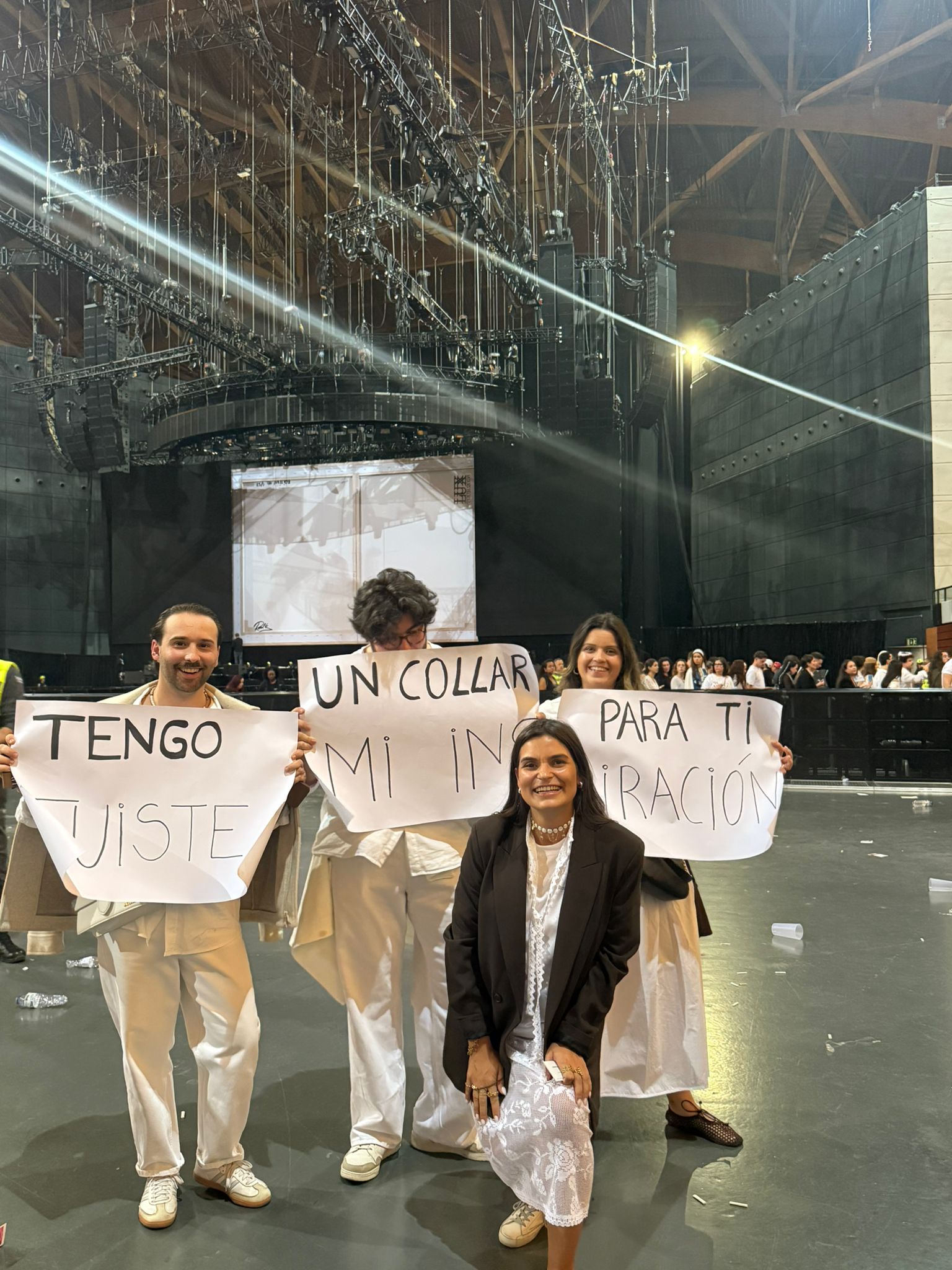 “Foi o concretizar de um sonho”: a história do colar português que Rosalía usou em palco