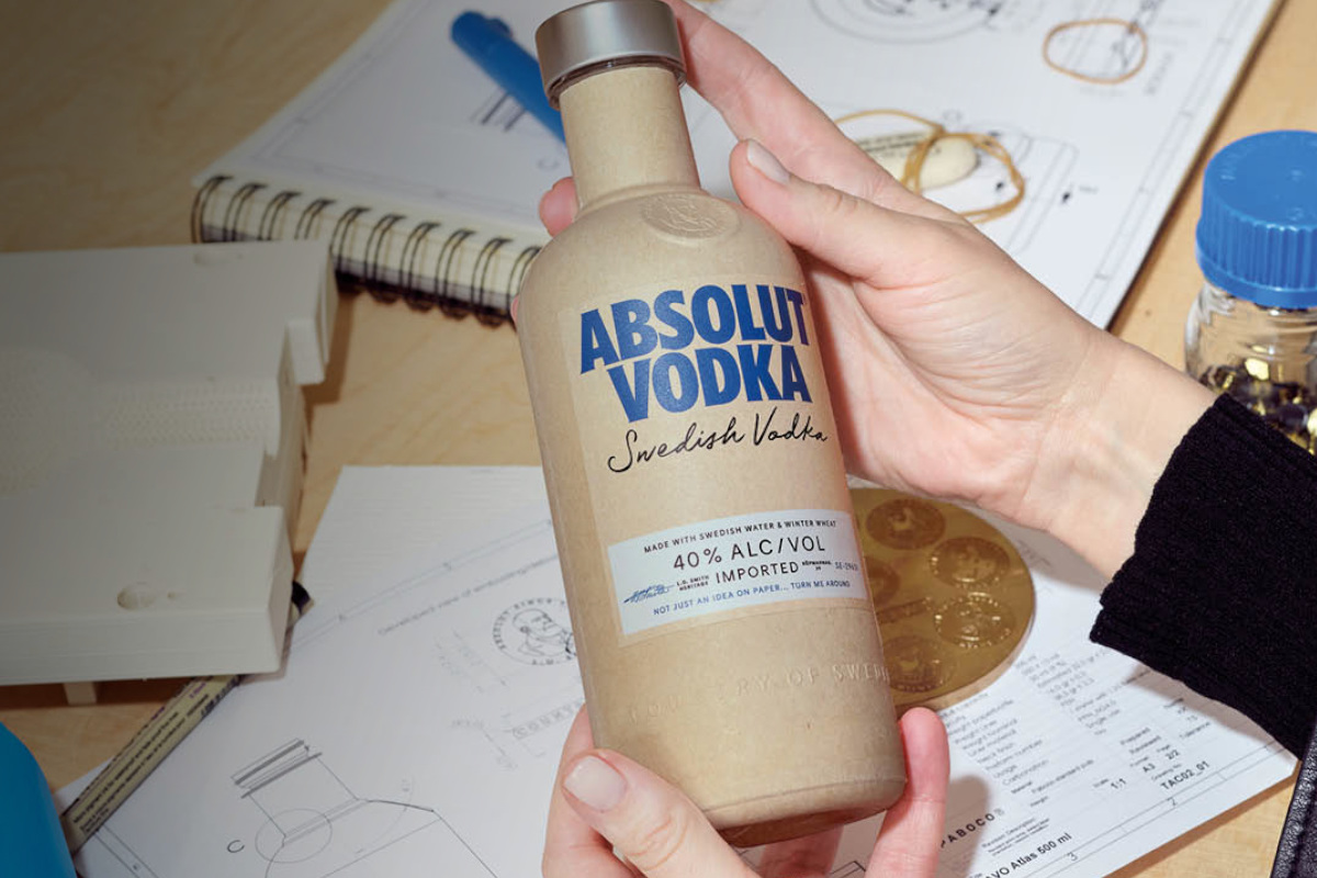 Absolut é a primeira marca a lançar garrafas de papel