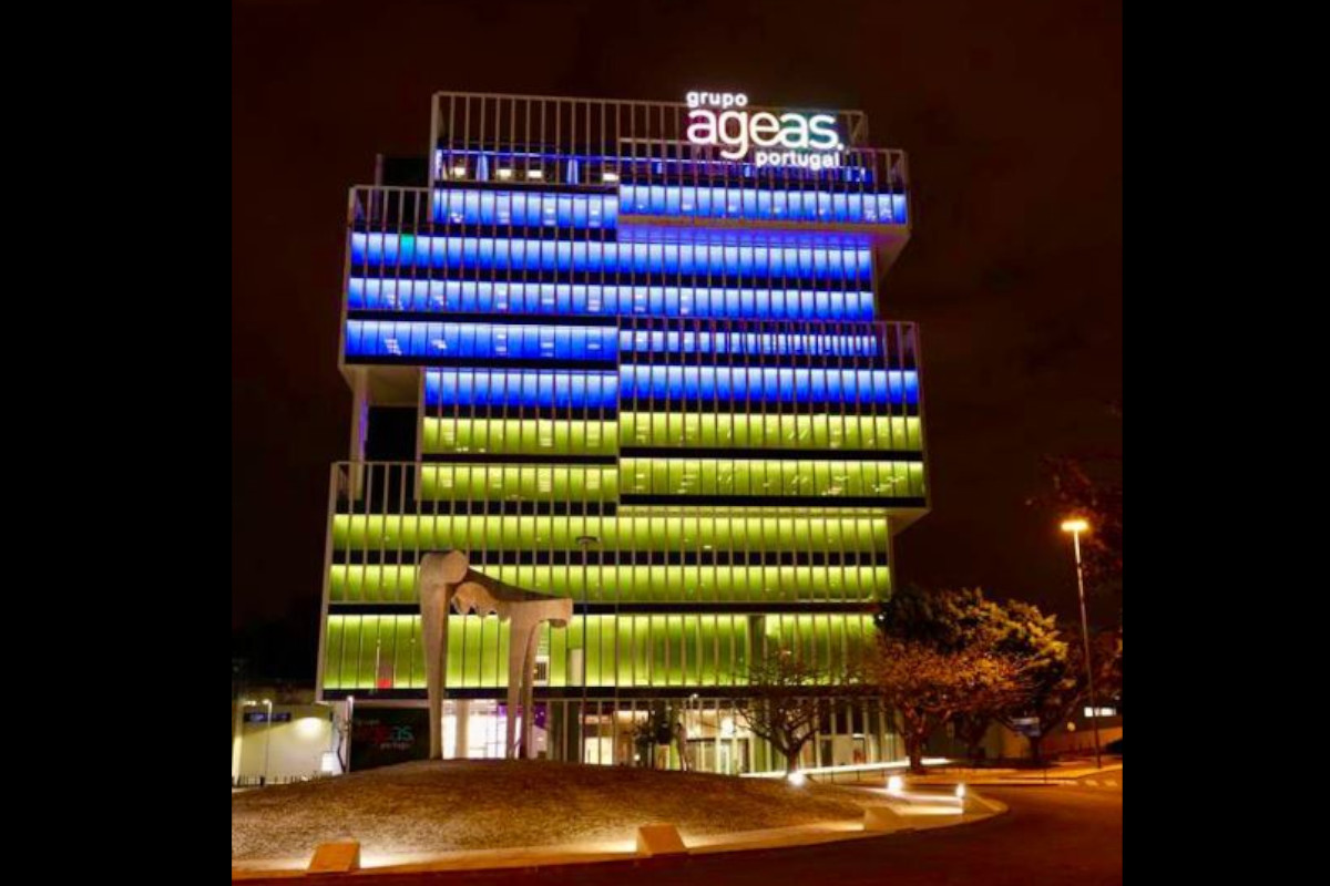 Edifício do Grupo Ageas Portugal veste-se com as cores da Ucrânia