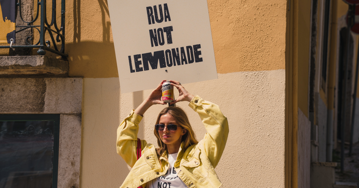 Bandida lança nova bebida que faz lembrar uma limonada, mas não o é