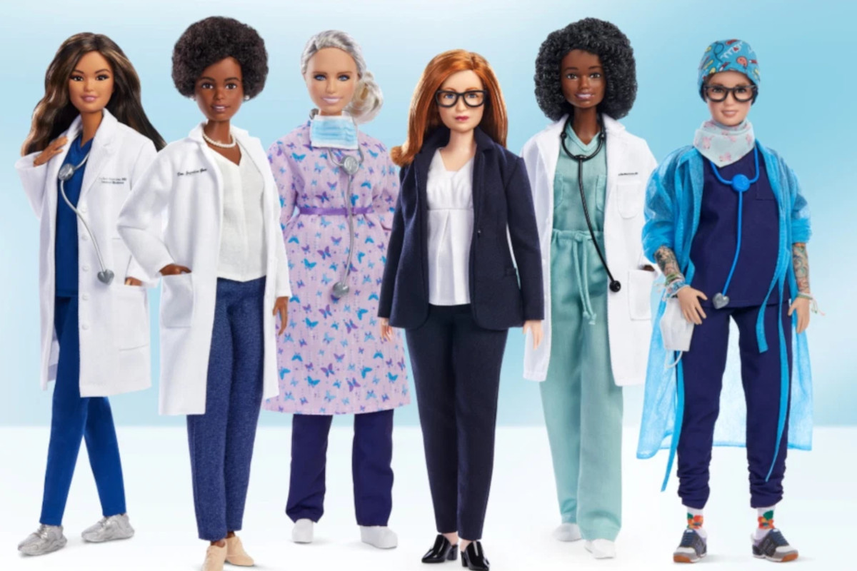Britânica que desenvolveu vacina contra a Covid-19 homenageada pela Barbie