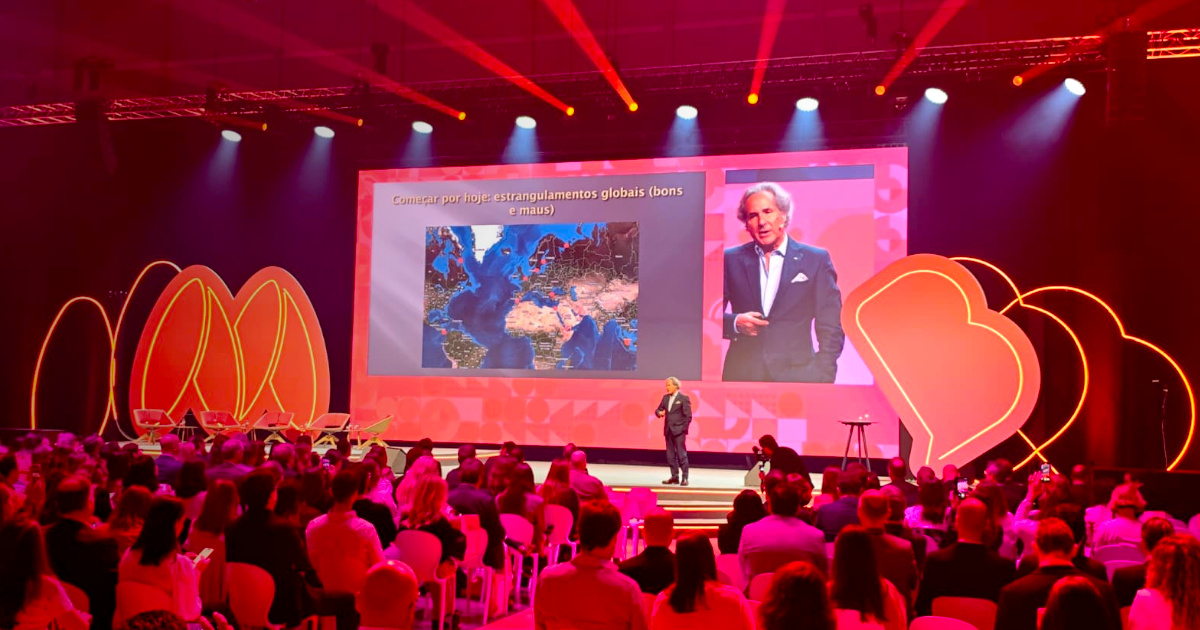 “O mundo é diferente”: Nuno Rogeiro analisa impacto da incerteza global nas empresas