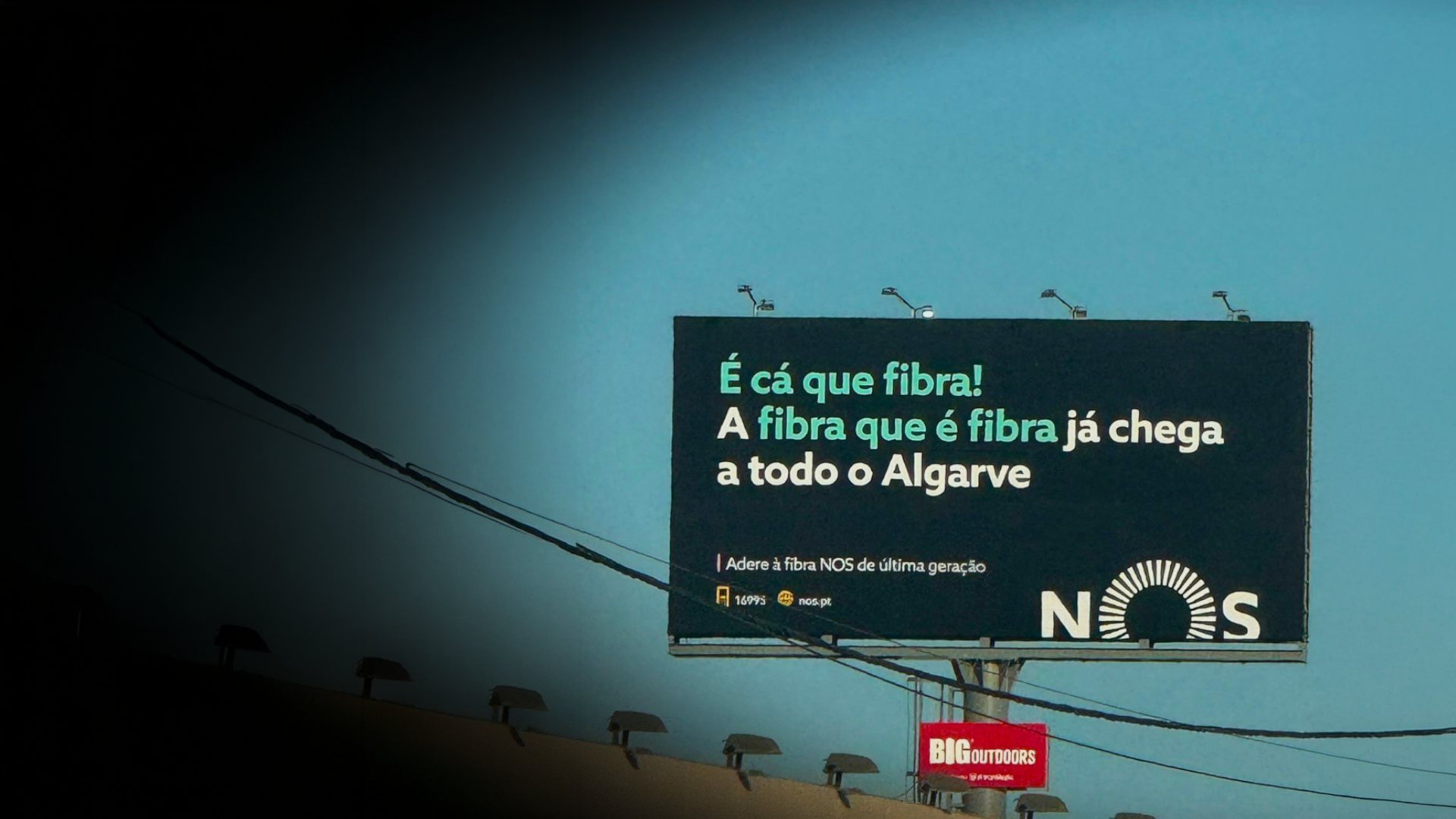 “Dar de vaia” à fibra: NOS celebra expressões algarvias em nova campanha