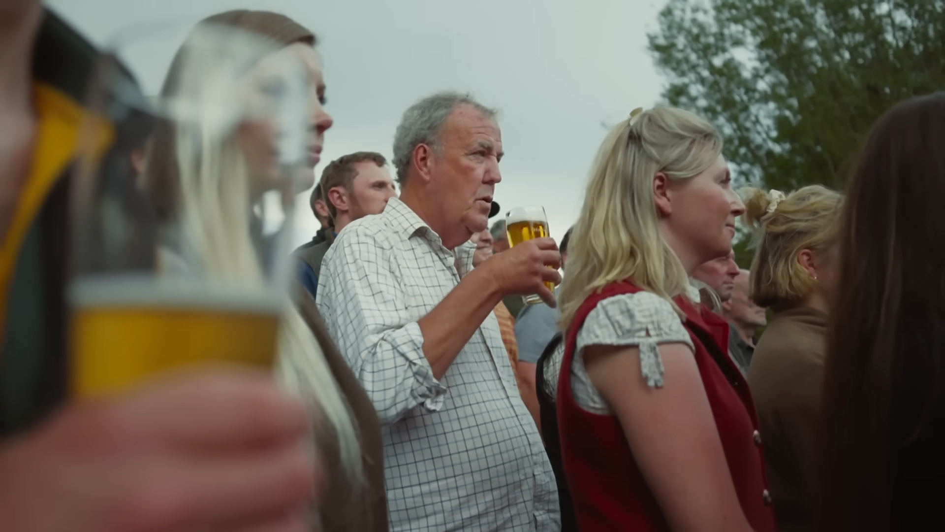 Jeremy Clarkson: anúncio polémico causa furor online