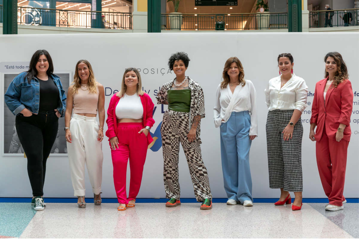 Dove promove exposição com testemunhos reais de body shaming