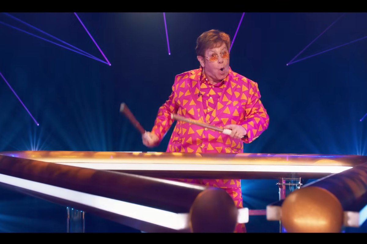 O que tem Elton John e os “triângulos” da Doritos em comum? 