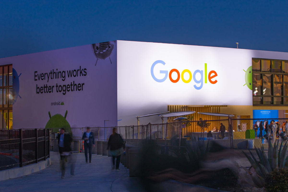 Google celebra 25 anos a pensar no futuro