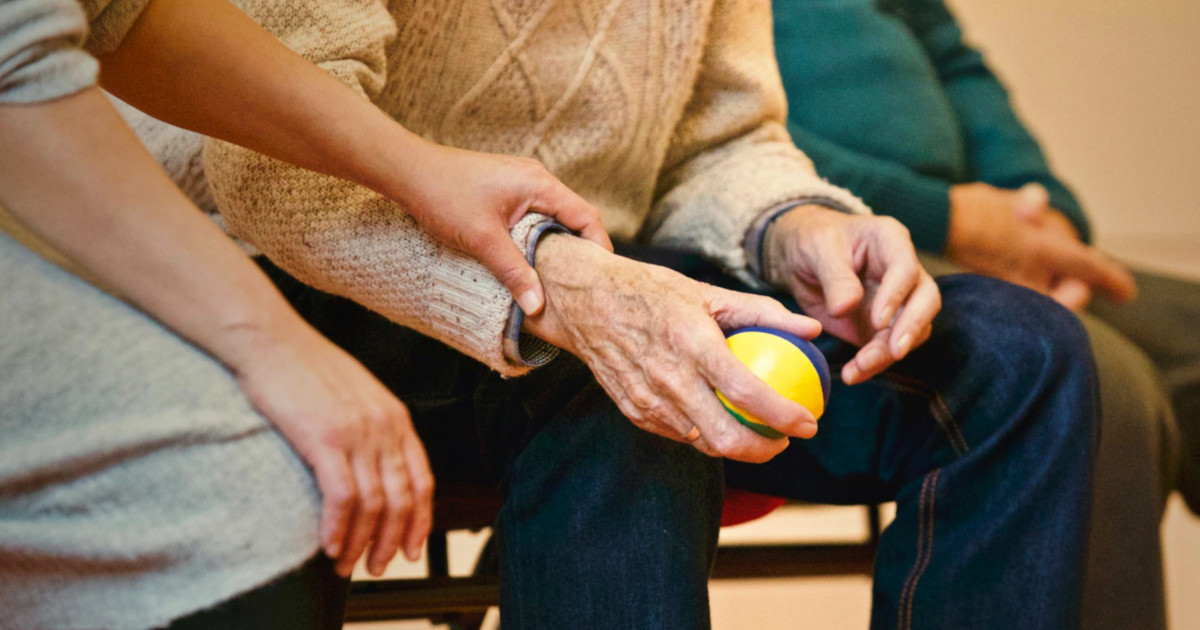 Associação Coração Delta mobiliza voluntários para apoiar idosos carenciados