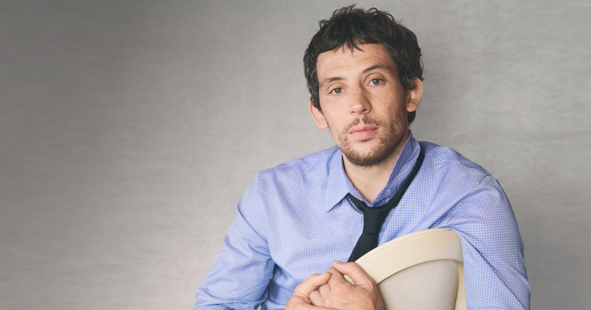 Ator Josh O’Connor é o novo embaixador da Dior