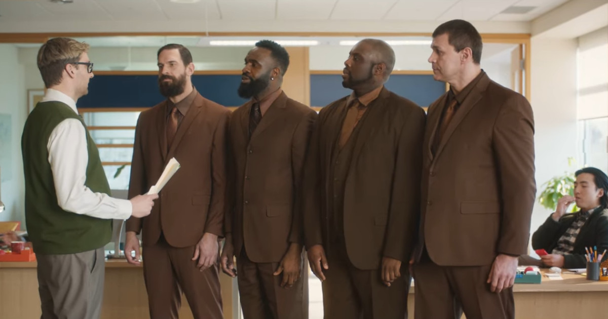 Chocolates KitKat têm clones de ‘carne e osso’ a defender pausas em nova campanha