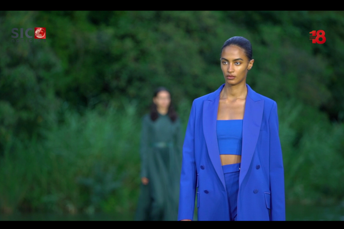 Viagem ao universo Max Mara