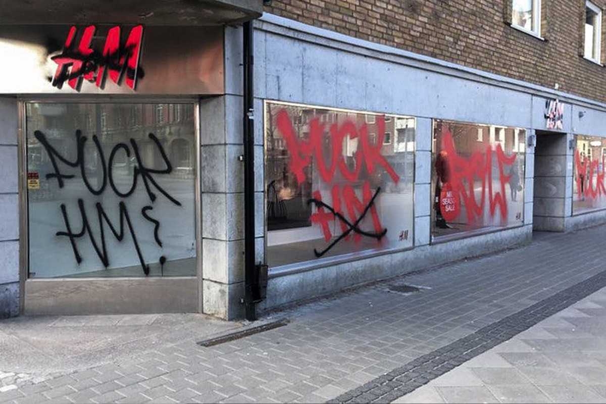 H&amp;M volta a estar envolvida em polémica