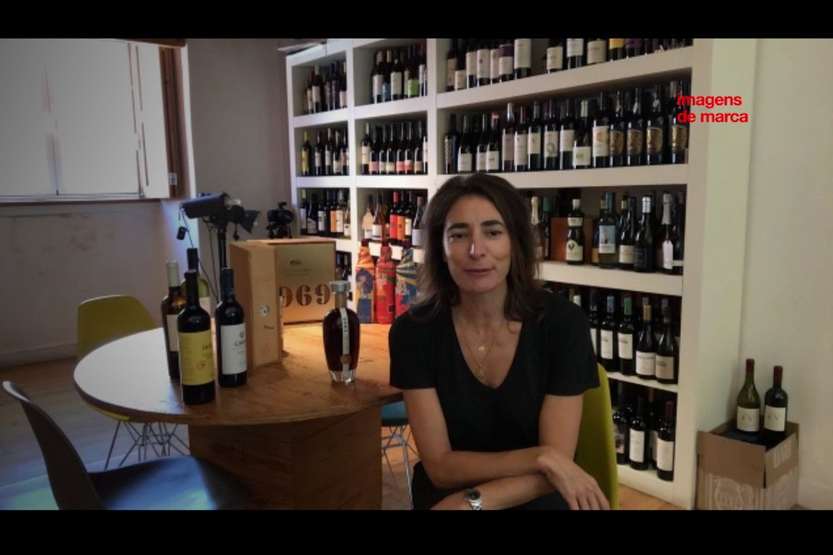 Conhece a &quot;Sherlock Holmes dos vinhos&quot;?