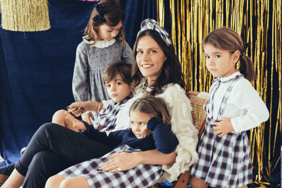 Mães, filhos e irmãos