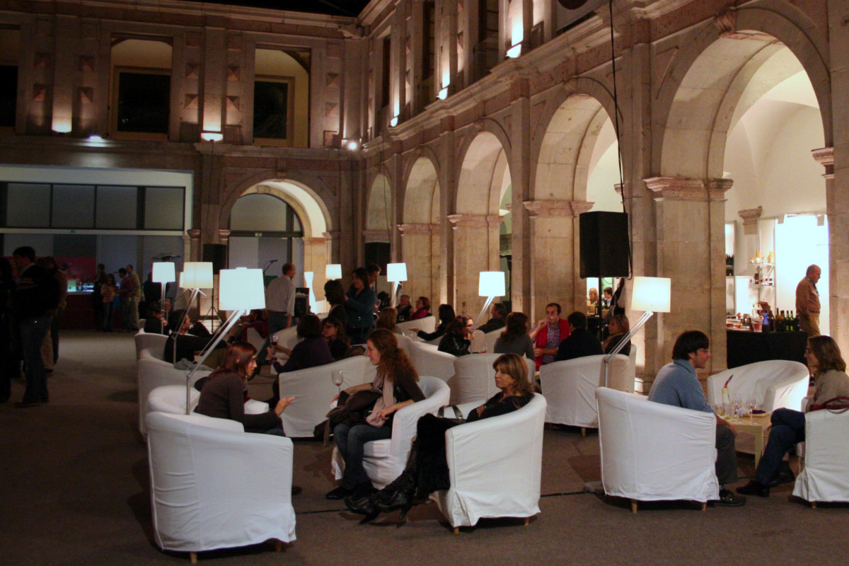 Grupo suíço compra Convento do Beato 