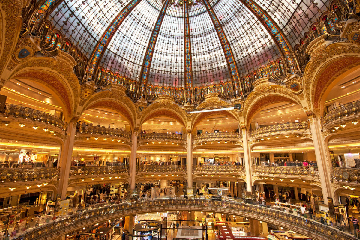 Galerias Lafayette abrem concept store nos Campos Elísios