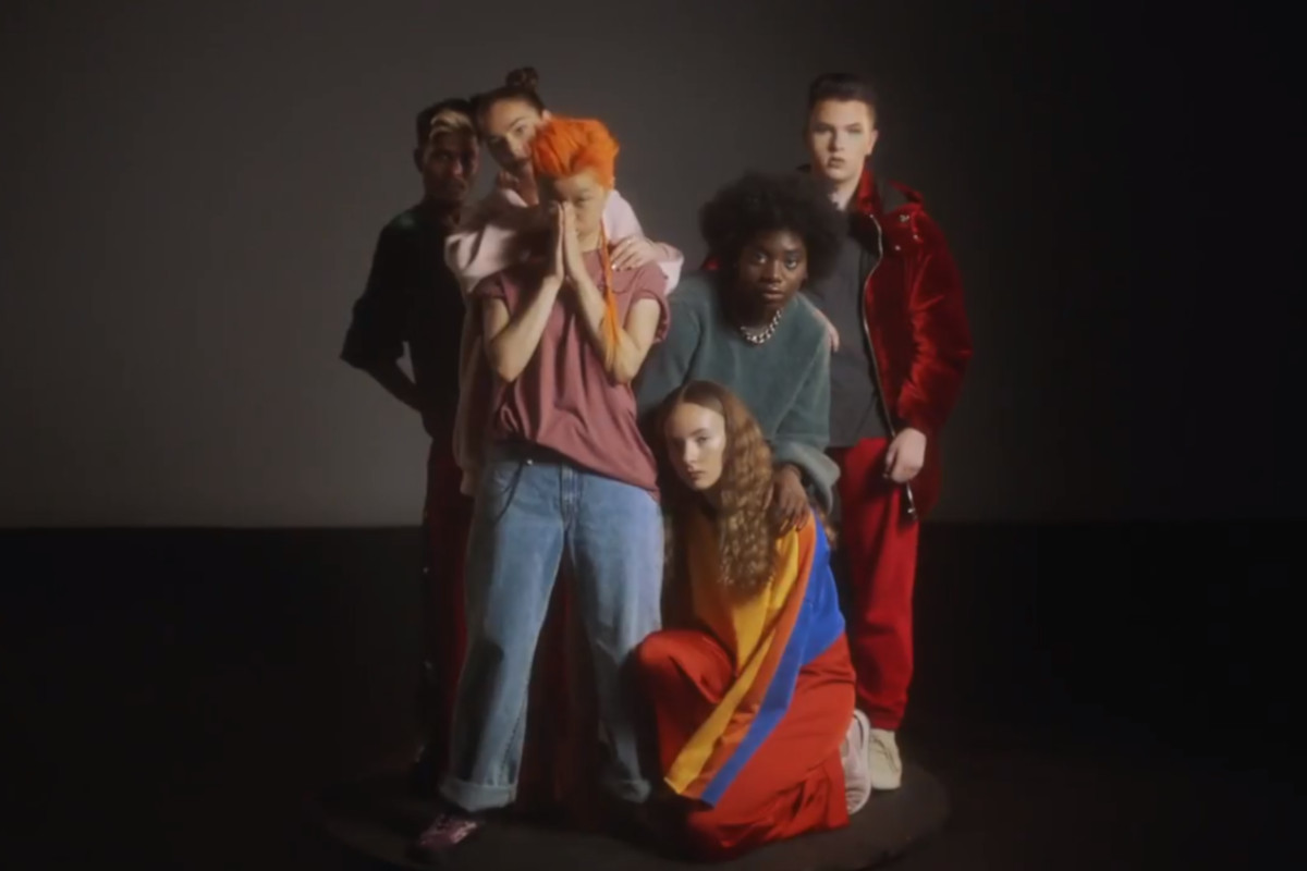 Rimmel luta contra o cyberbullying