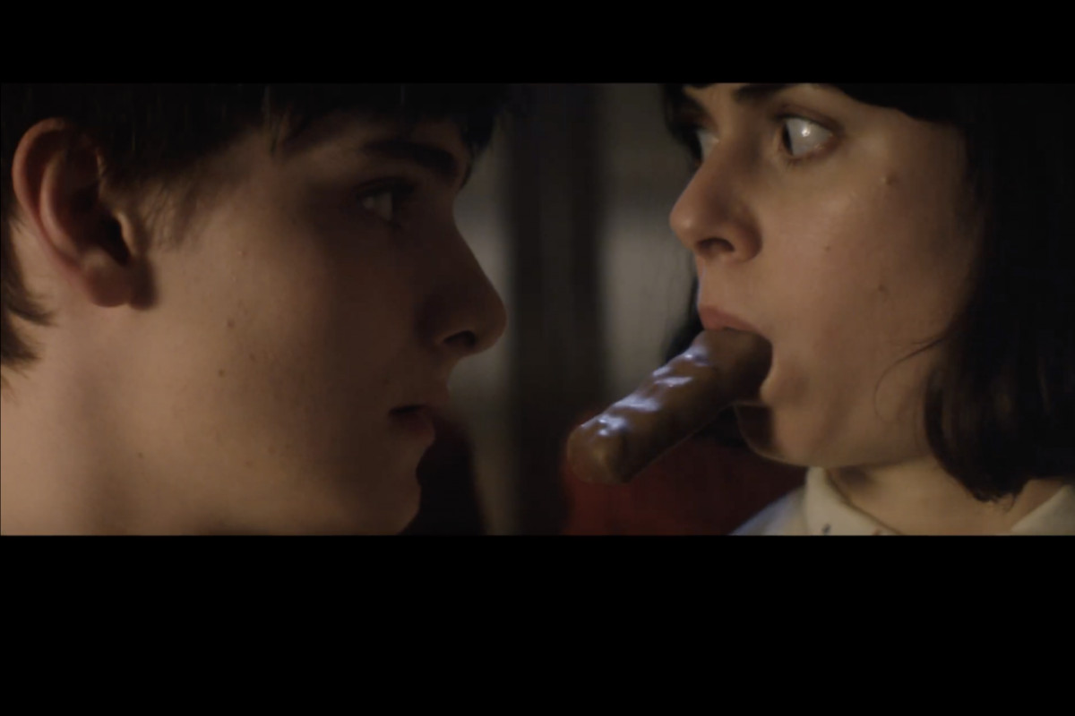Quando um Snickers provoca… um primeiro beijo