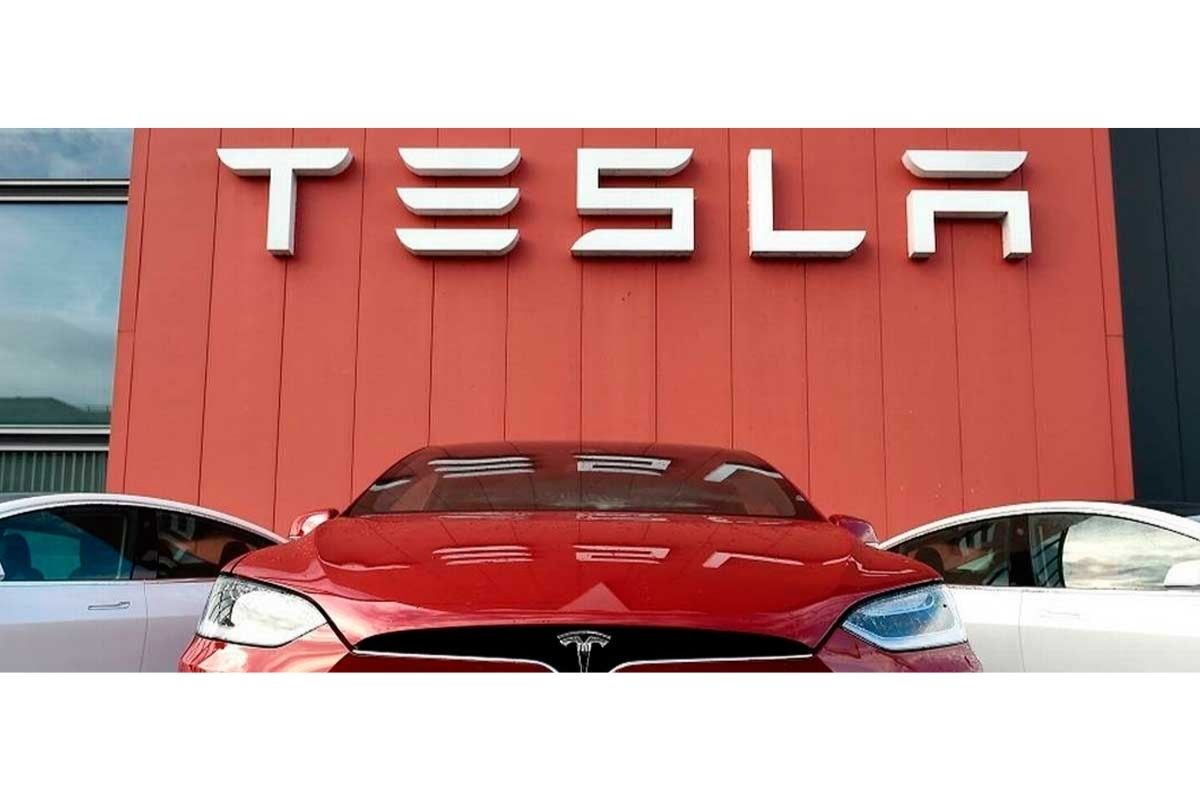 Tesla contra pais negligentes