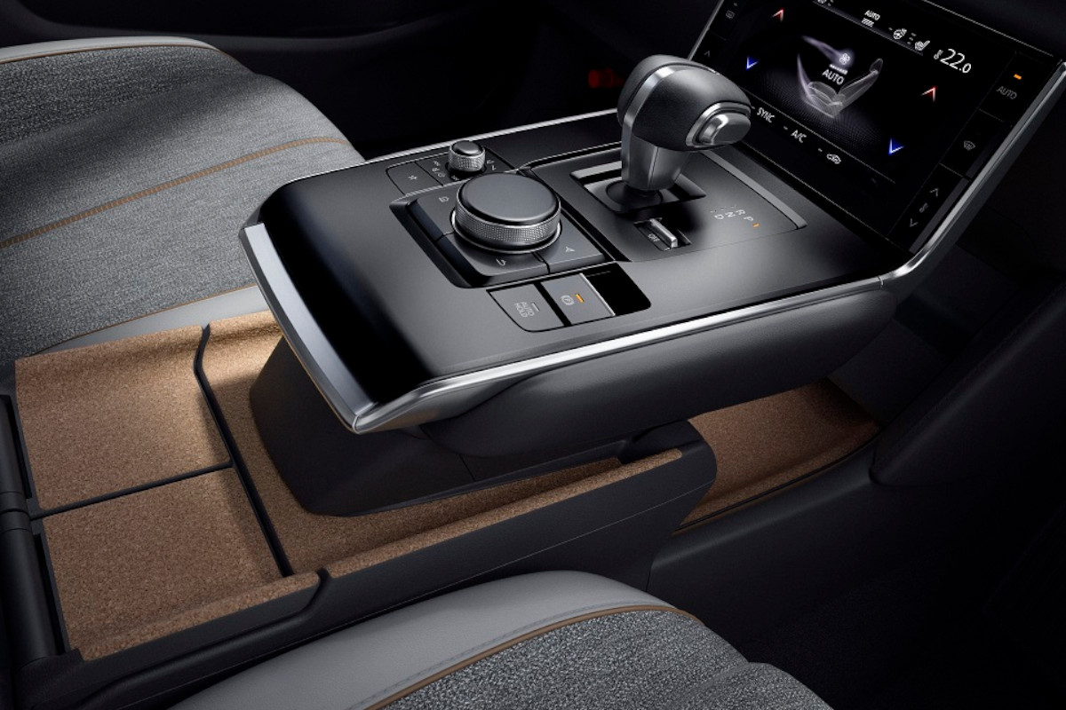 Novo Mazda 100% elétrico tem cortiça portuguesa