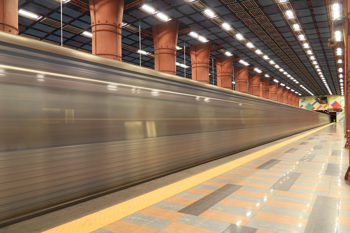 NOS reforça rede 4G no Metro de Lisboa