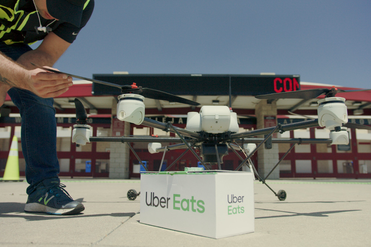 Uber Eats vai testar entrega de refeições com drones