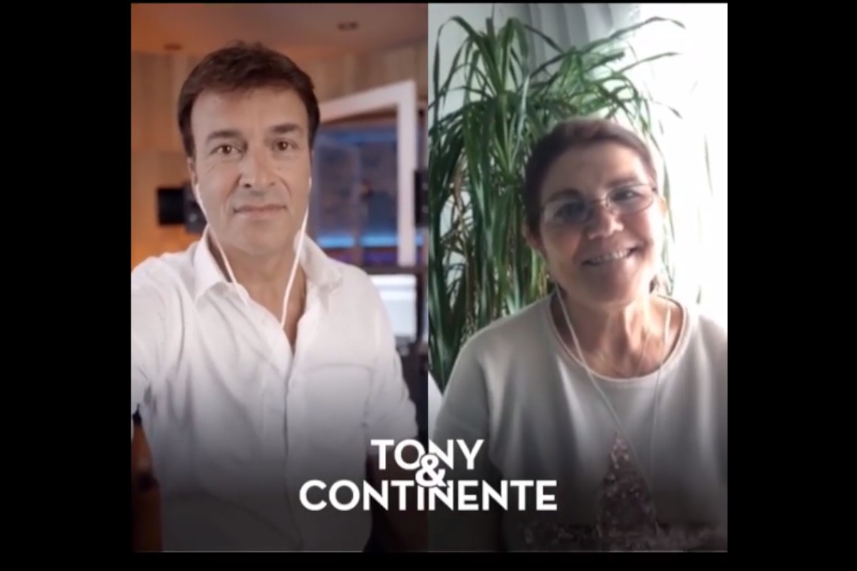 O dueto de Dolores Aveiro com Tony Carreira tem mão do Continente