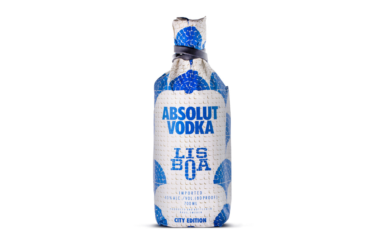 Absolut lança garrafa “à lisboeta”