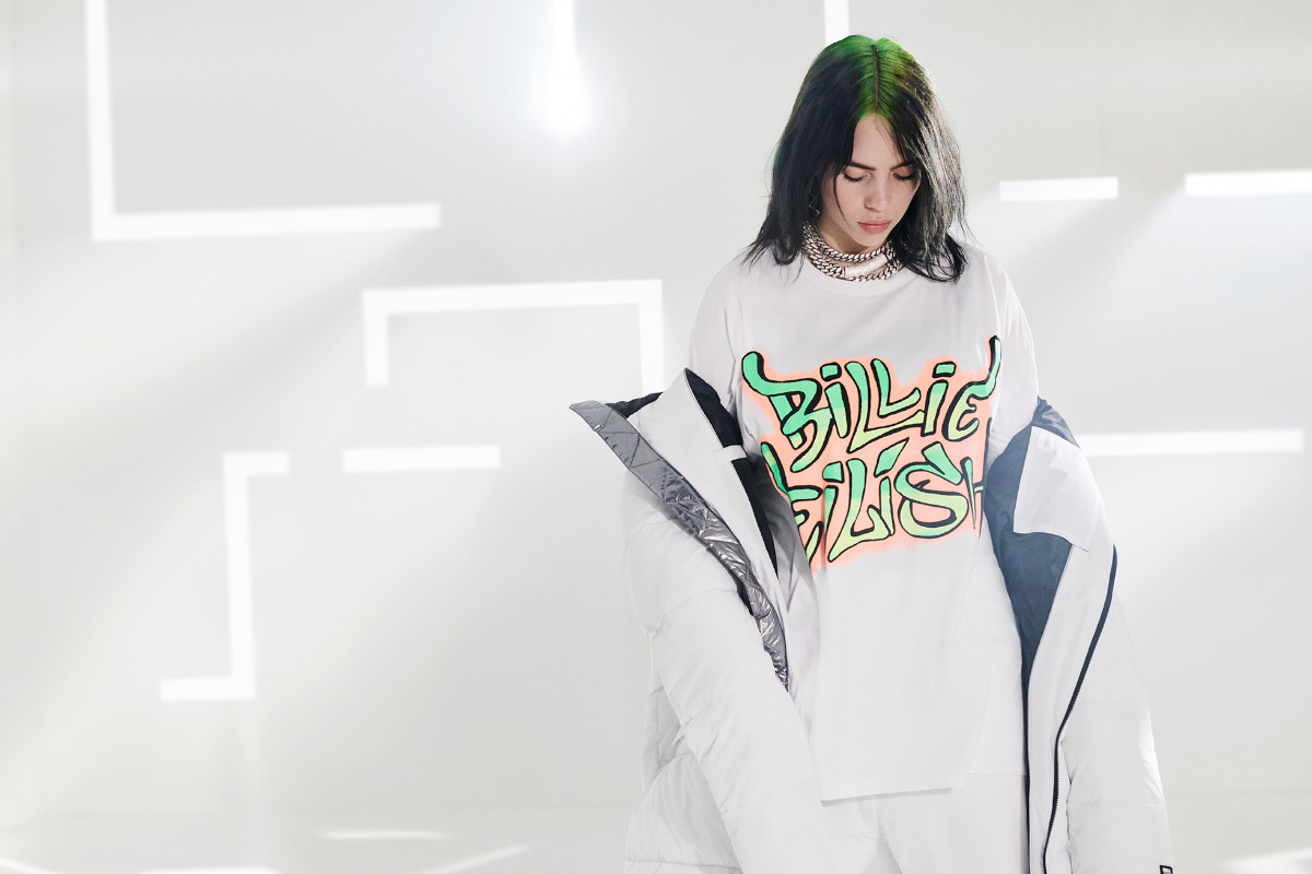 Billie Eilish cria coleção com a Bershka