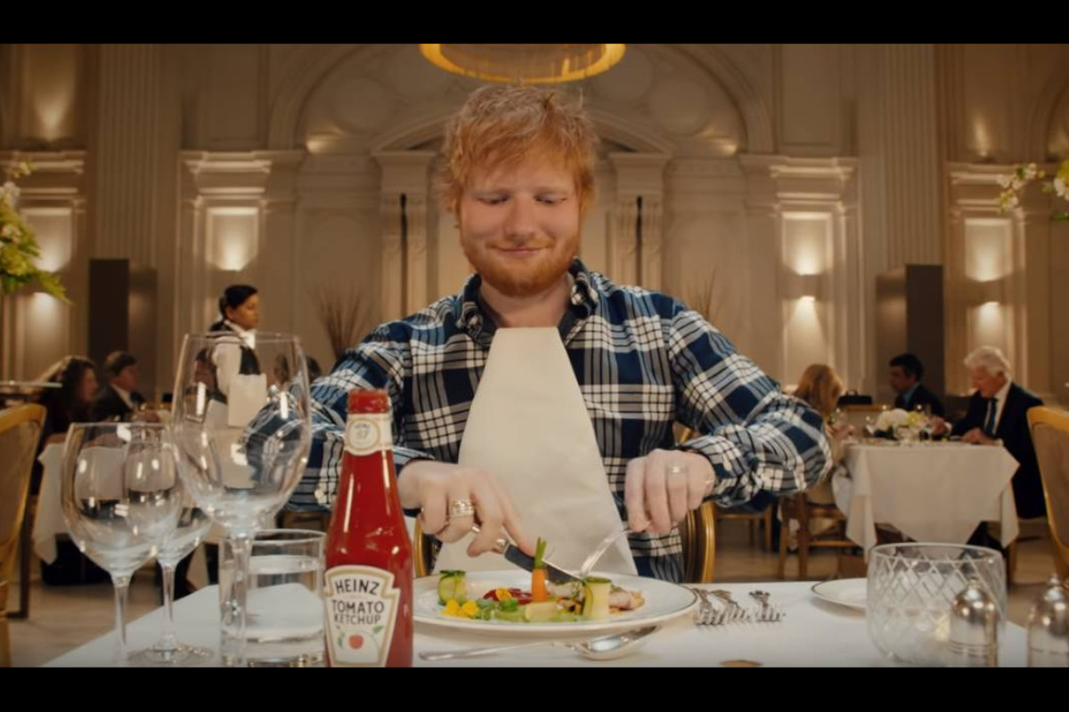 Ed Sheeran protagoniza anúncio da Heinz