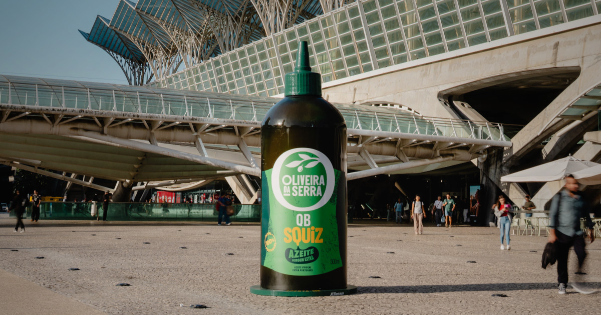 Oliveira da Serra leva garrafa de azeite gigante às ruas de Lisboa e Porto