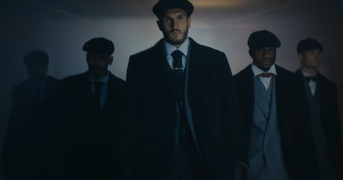 Netflix transforma Metropolitano do Atlético de Madrid em Birmingham dos anos 30 para “Peaky Blinders”