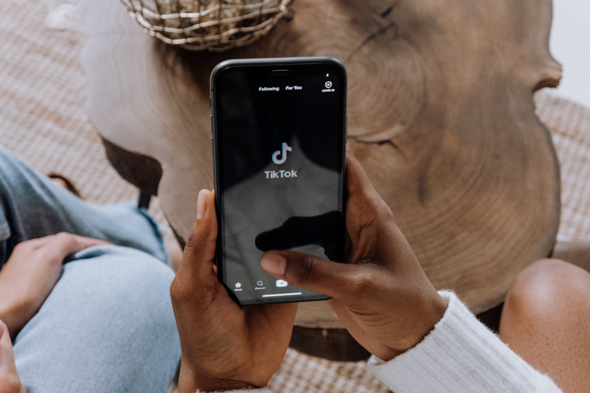 TikTok recebe Continente: nova campanha aproxima marca das gerações mais jovens
