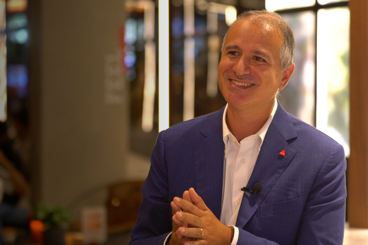 Rui Miguel Nabeiro celebra 20 anos na Delta. Colaboradores fizeram-lhe uma surpresa