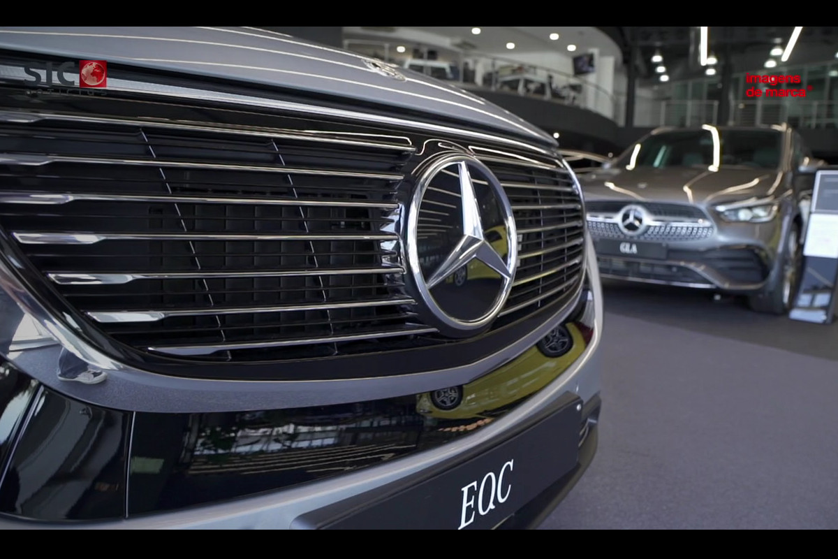 Uma viagem à experiência de luxo da Mercedes-Benz Retail