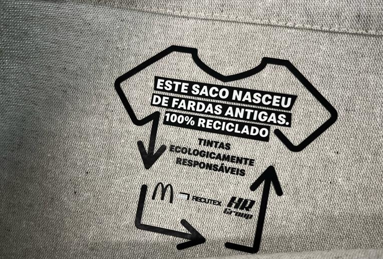 McDonald’s transforma fardas antigas em sacos para a Fundação Ronald McDonald