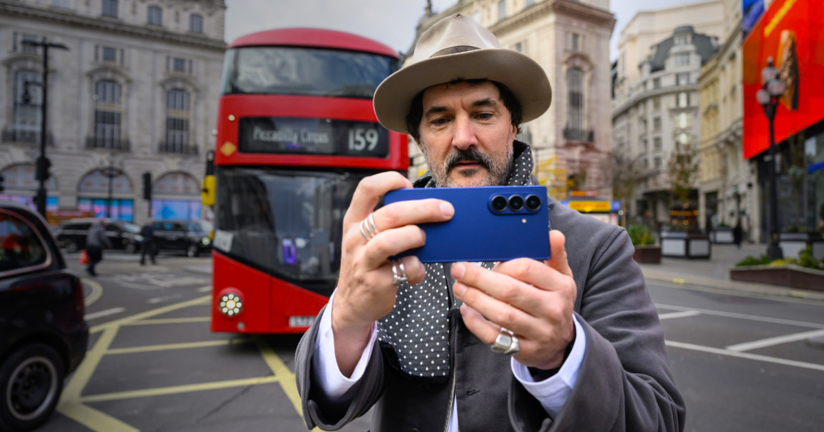 Samsung incentiva utilizadores a tirar menos fotografias e aproveitar mais os momentos