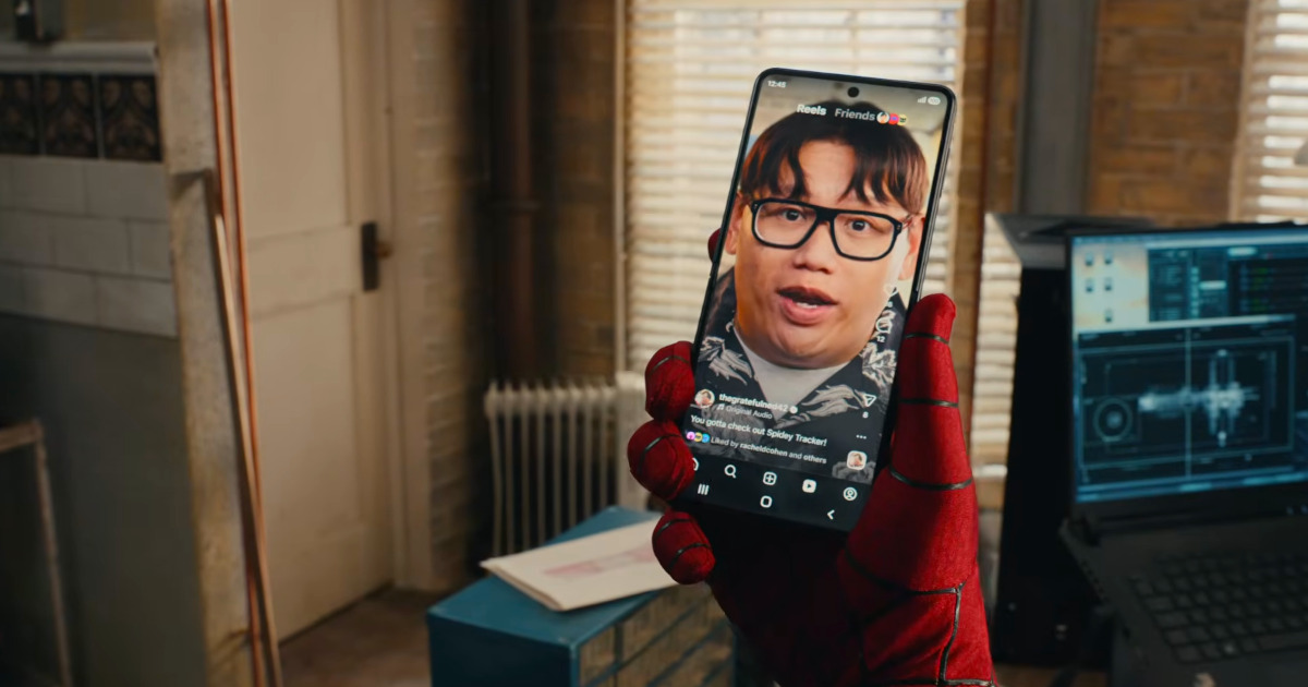 Samsung coloca o novo Galaxy Z Fold no bolso do Homem-Aranha