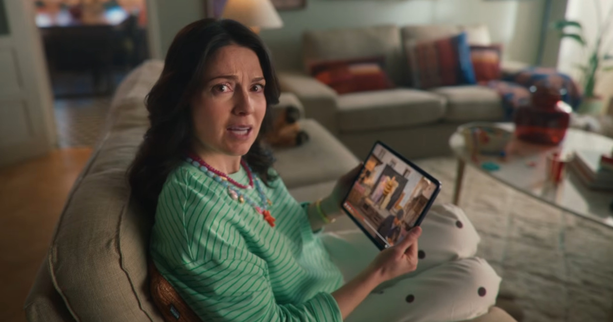 Gabriela Barros é estrela da campanha global do Santander