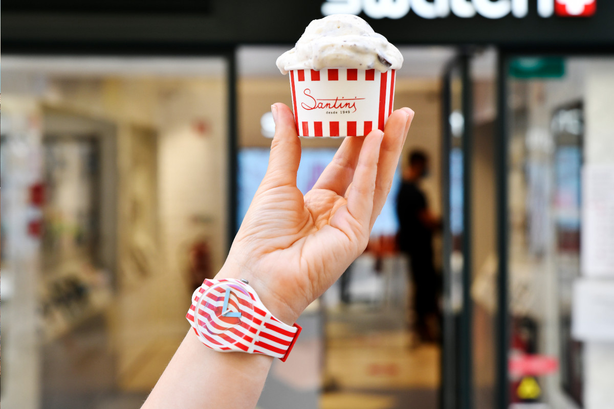 Swatch e Santini unem-se e criam relógio “com sabor de gelado”