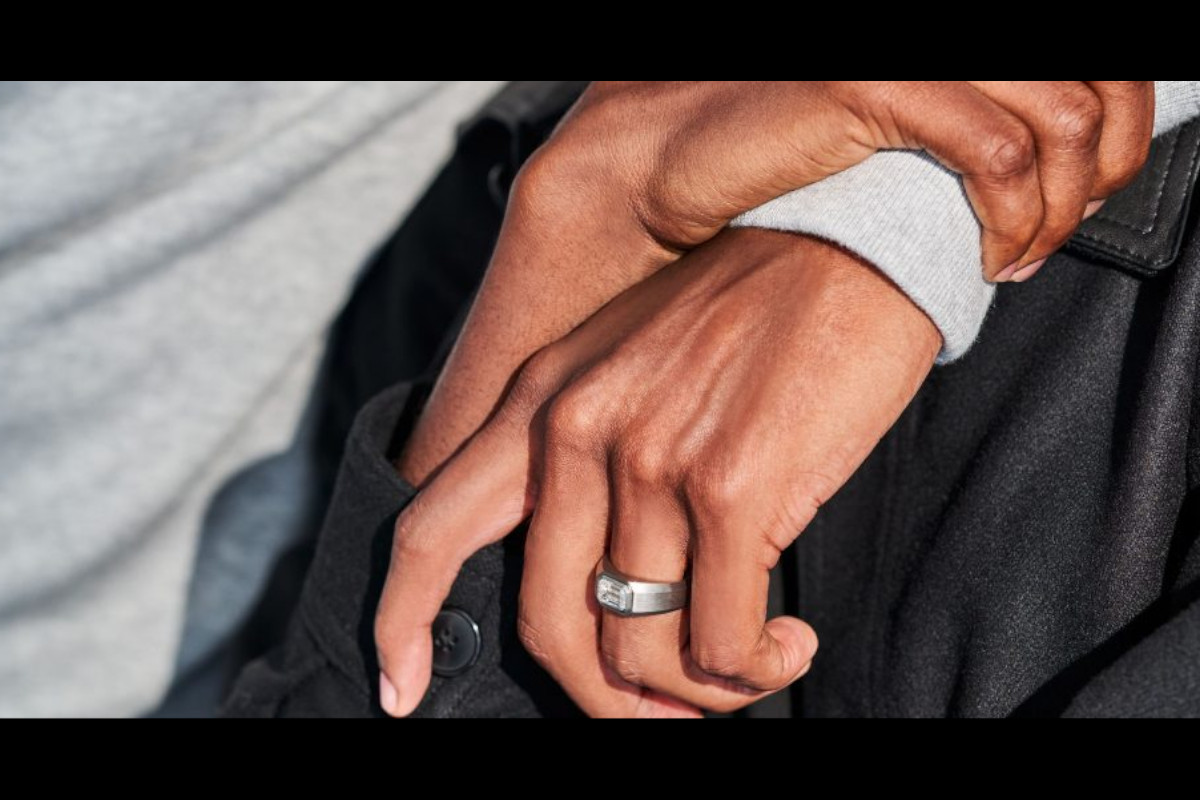 Tiffany & Co. lança primeiro anel de noivado masculino