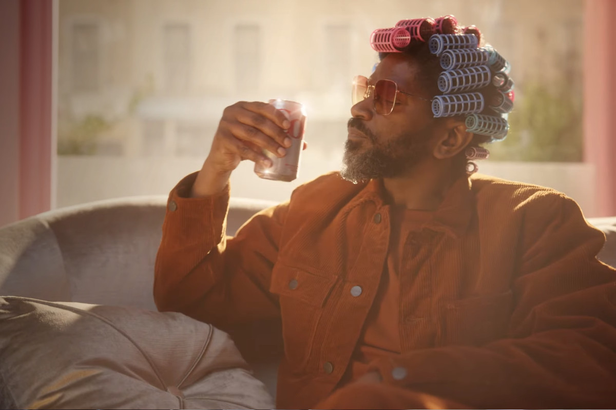 Jingle da Diet Coke dos anos 80 ganha nova vida