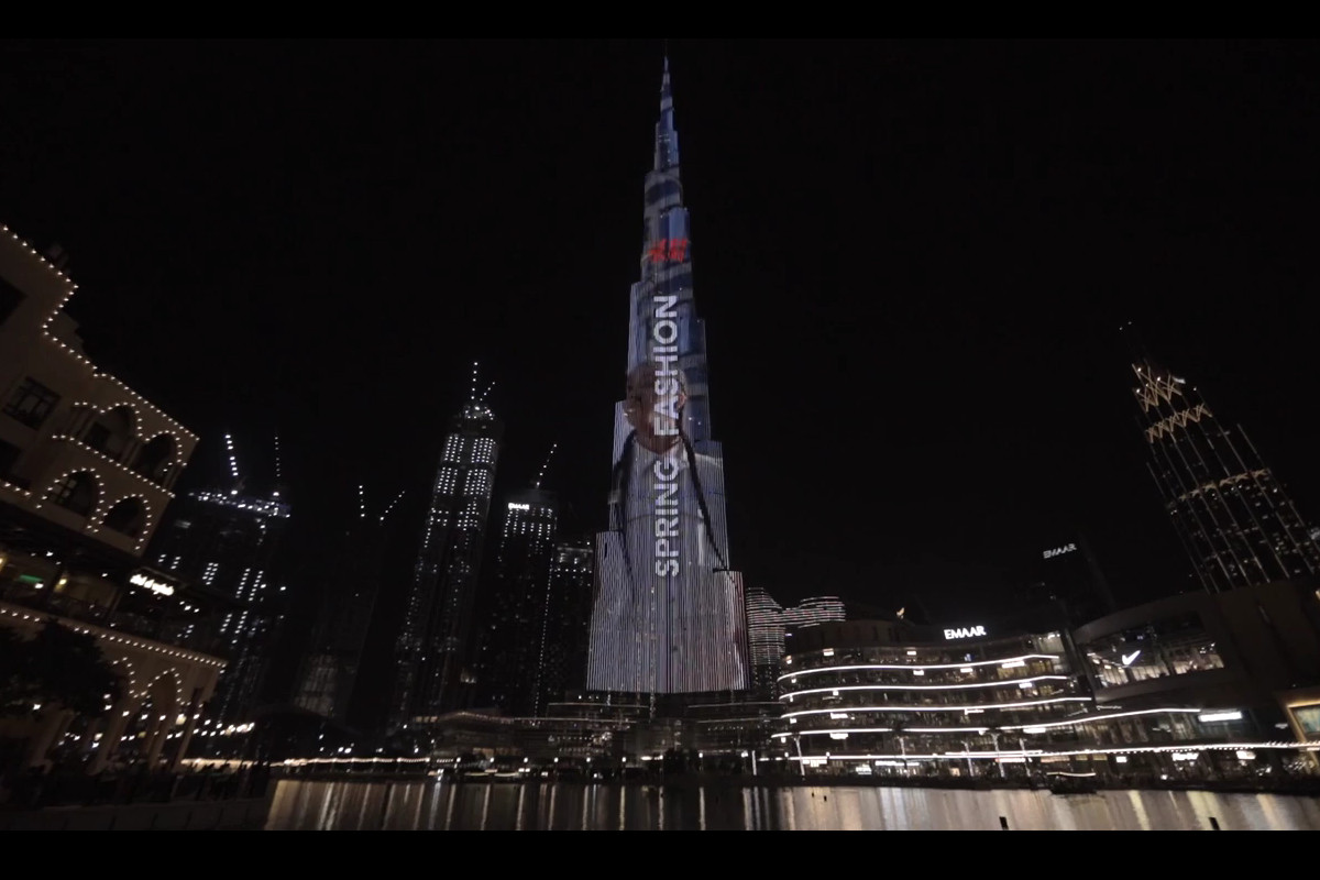 H&amp;M projeta coleção de primavera no Burj Khalifa