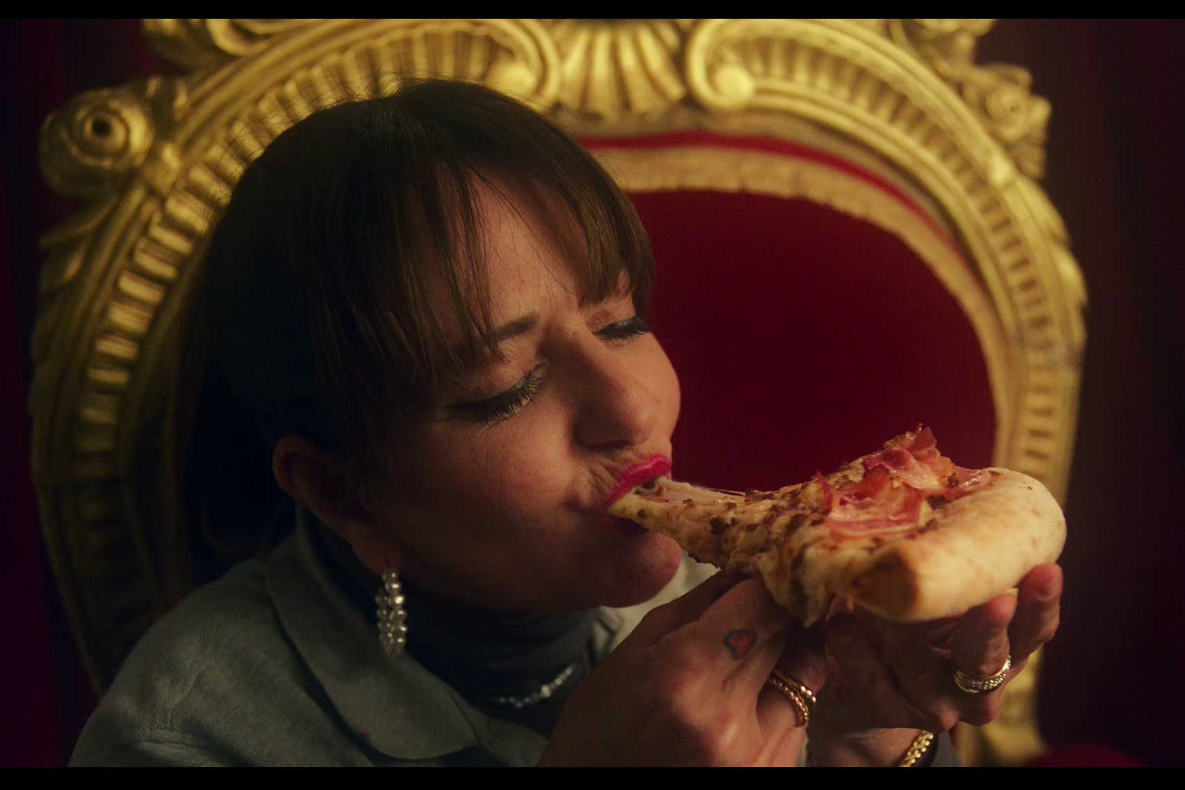 Um fado de Ana Moura numa campanha de pizza? É um agradecimento aos portugueses