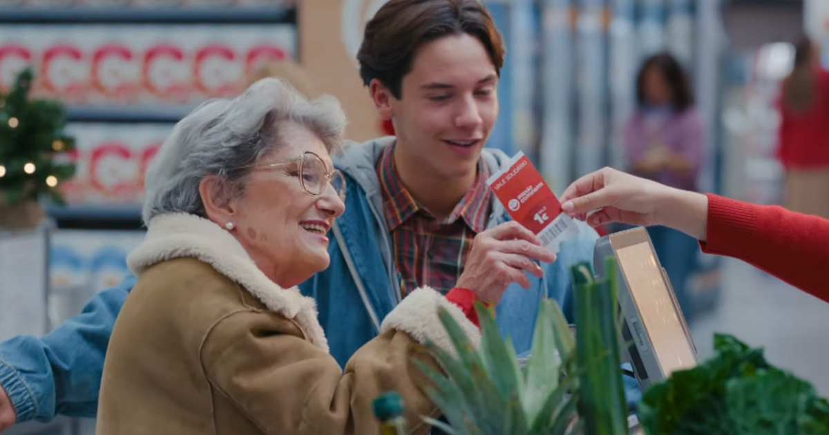 Missão Continente quer estar “À Mesa Com Todos”